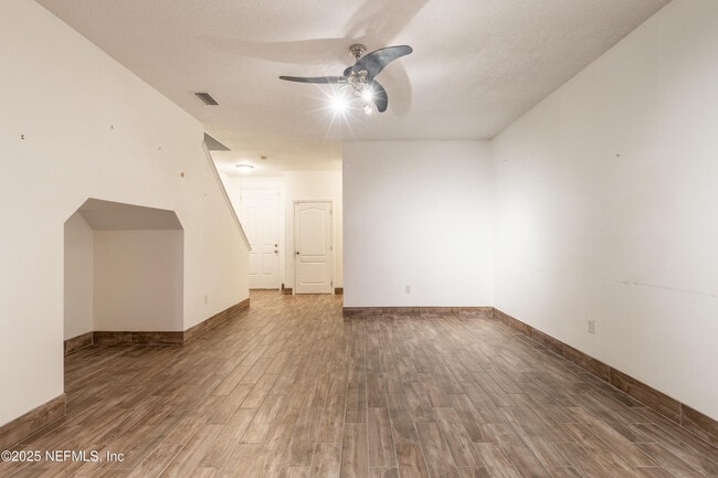 Building Photo - 8870 Inlet Bluff Dr
