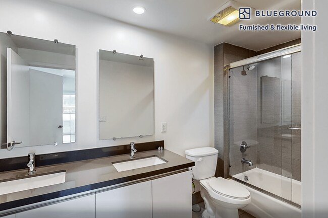 Building Photo - 518 N Gramercy Pl