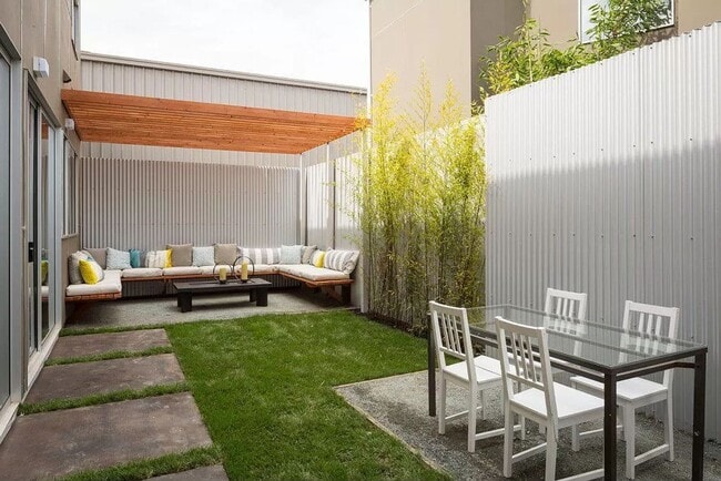 Building Photo - Beautiful Modern 3BR/3BA with In Unit Laun...