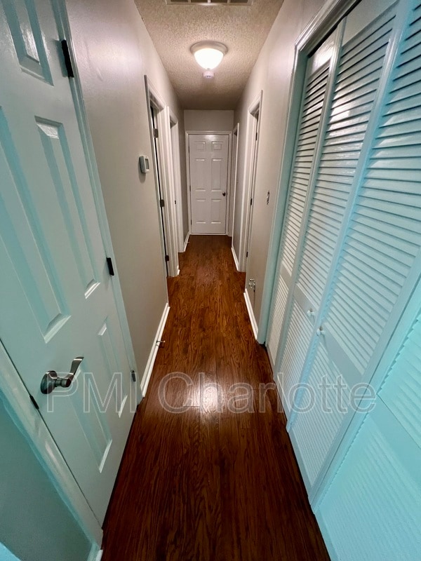 Building Photo - 10504 Grassy Plain Ct