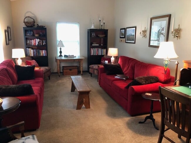 Building Photo - 3BR/3BA View of Melton Hill Lake in private community