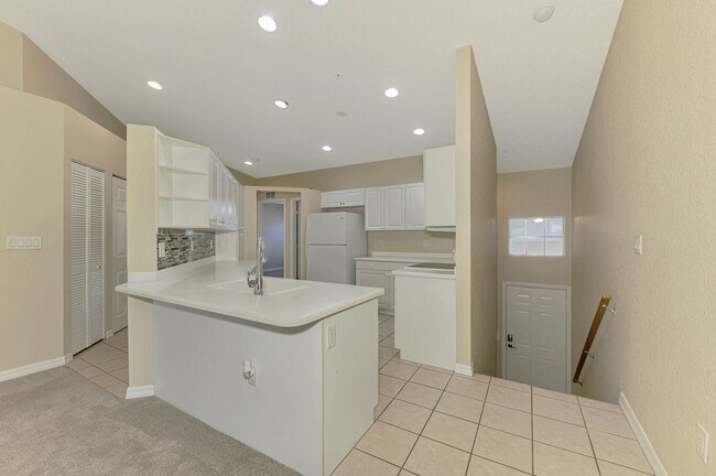Building Photo - Beautiful 3/2 in Tara Community