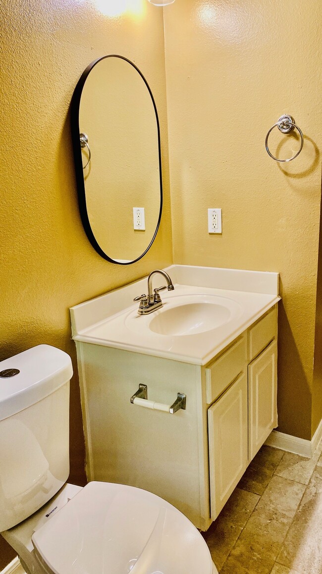 Building Photo - 18034 Platinum Springs Dr