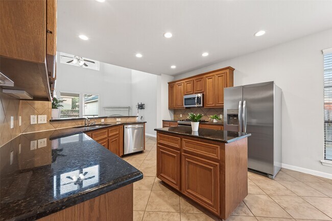 Building Photo - 8858 Distant Woods Dr