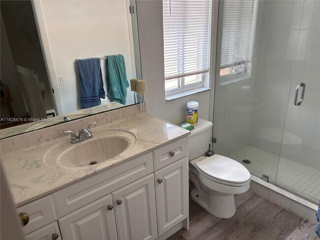 Building Photo - 4361 Dogwood Cir