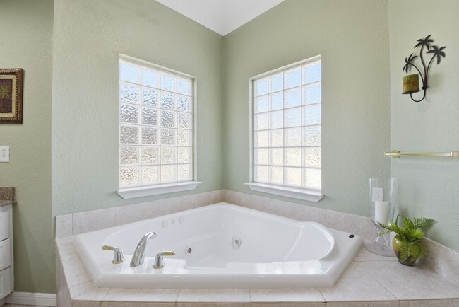 Building Photo - 71 Harbor Ln