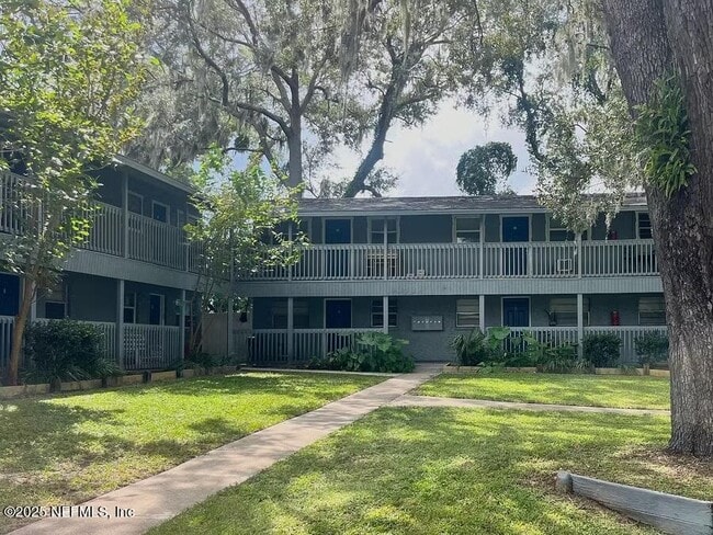 Primary Photo - 1040 Bert Rd