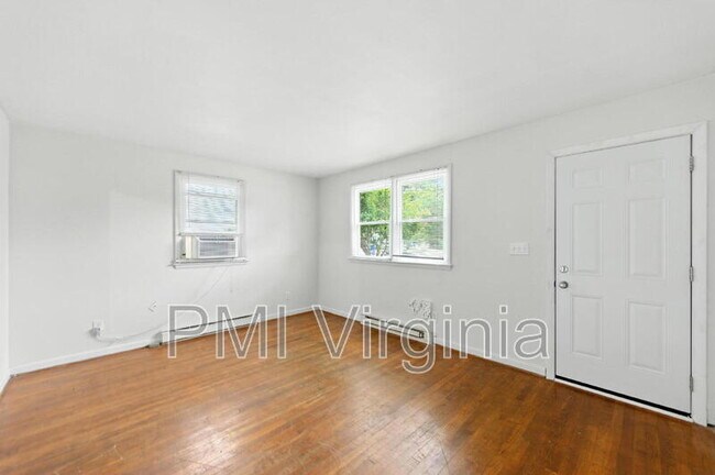 Building Photo - 3237 Verdun Ave