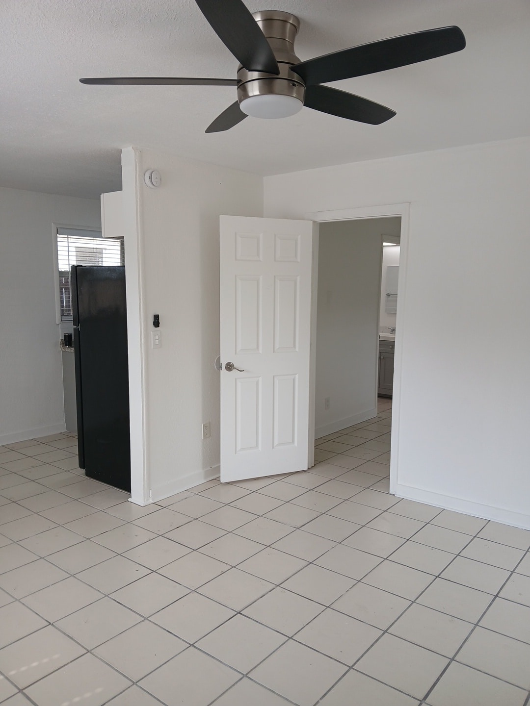 Building Photo - 1917 Smith Dr