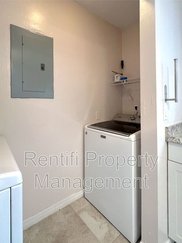 Building Photo - 18134 Matanzas Rd