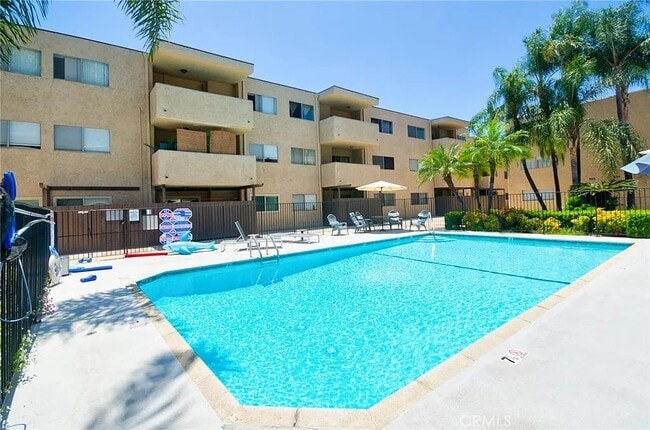 Building Photo - 2386 E Del Mar Blvd