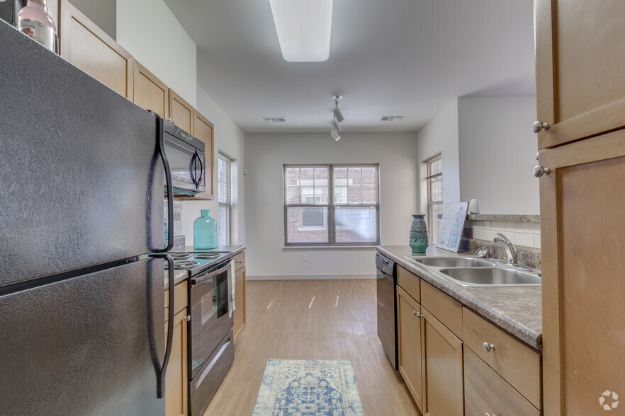 1BR 1BA - West Park Apartments