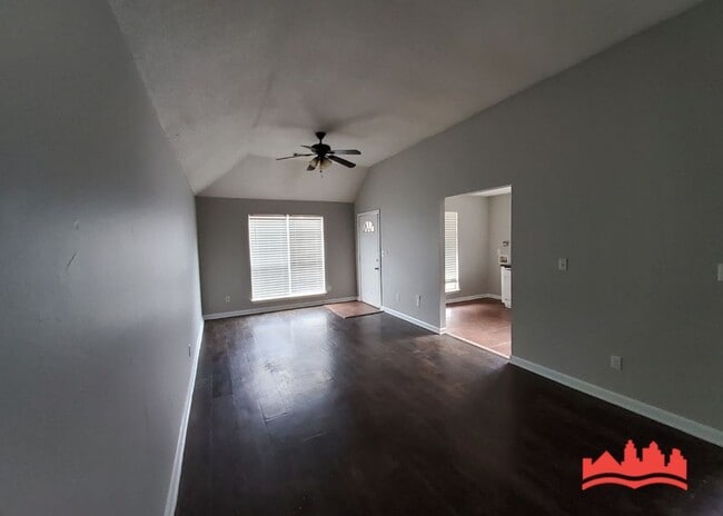 Building Photo - 3035 Meadows Ln