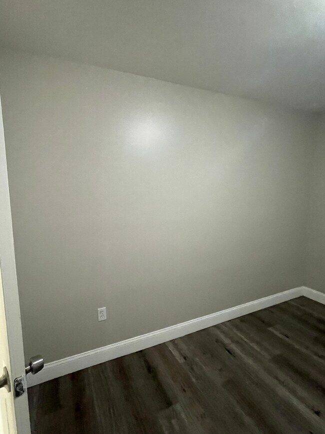 Building Photo - s 15th street