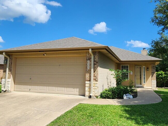 Primary Photo - 4633 Stonehaven Dr