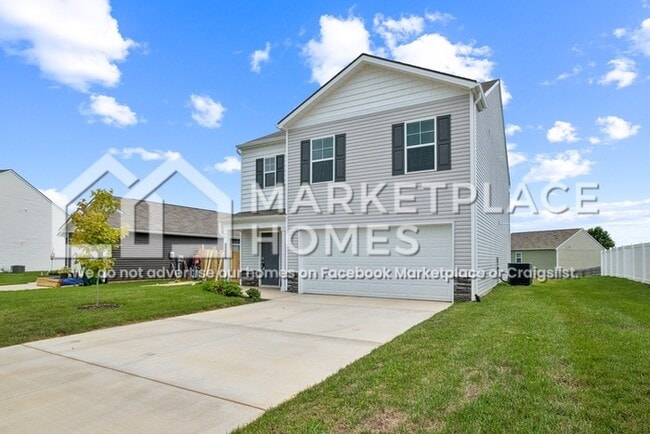 Building Photo - 2069 Southwood Cir