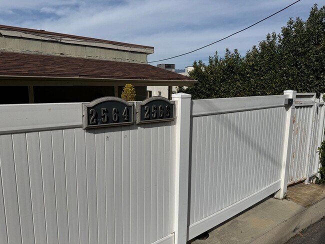 Building Photo - 2564 Corralitas Dr