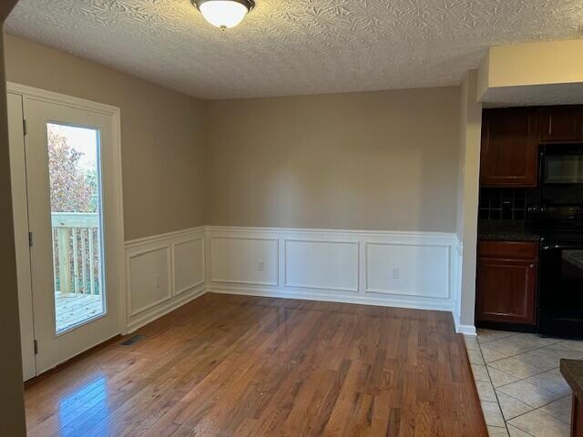 Building Photo - 3096 Roundway Down Ln