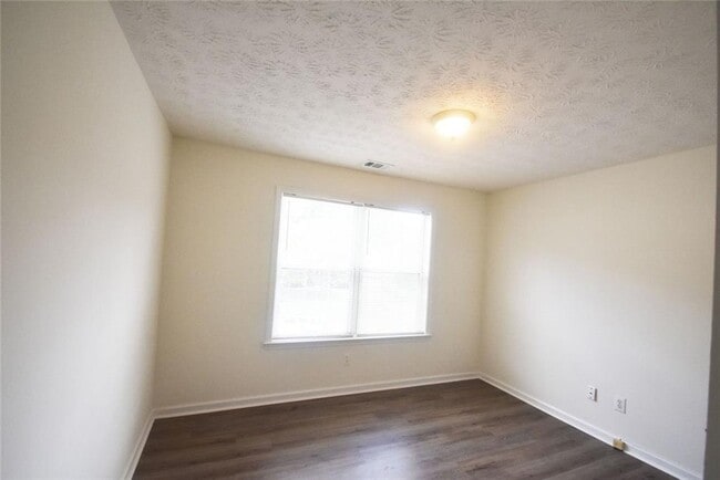 Building Photo - 2254 Caneridge Trail SW