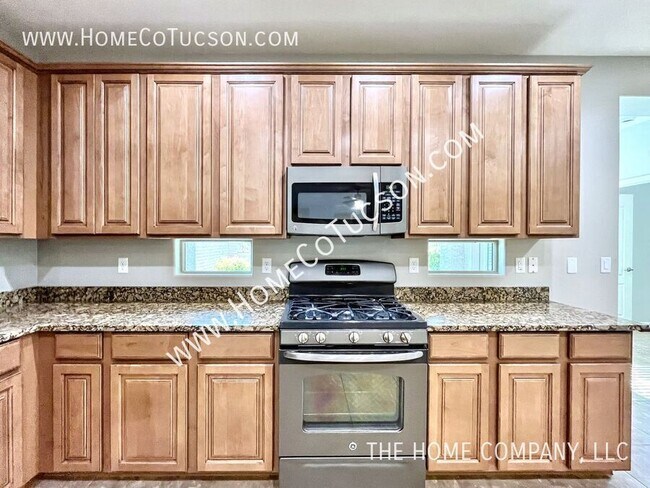 Building Photo - 12860 N Camino Vieja Rancheria