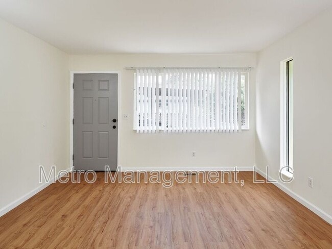 Building Photo - 4537 NE 82nd Ave