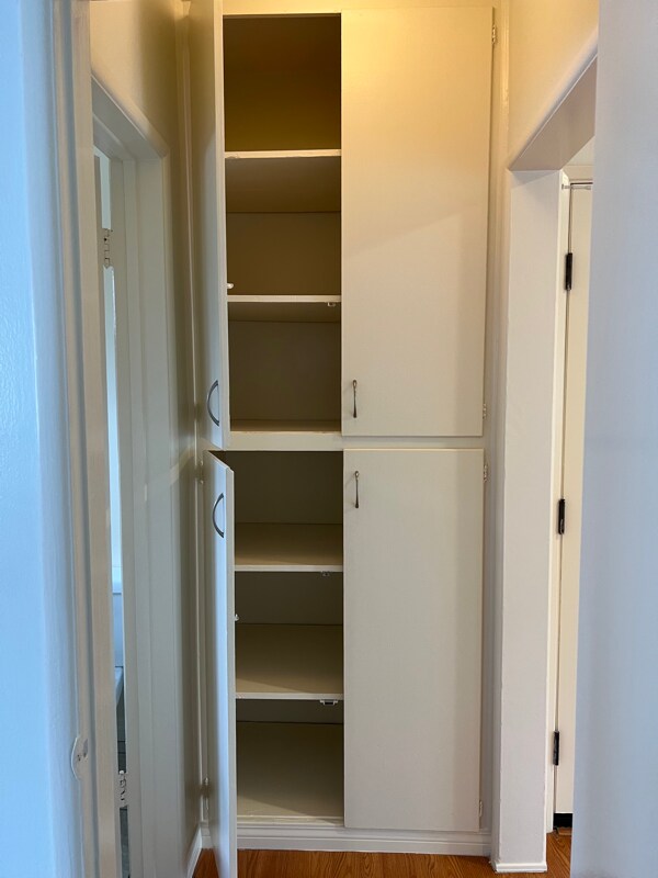 Building Photo - 1523 Scott Rd