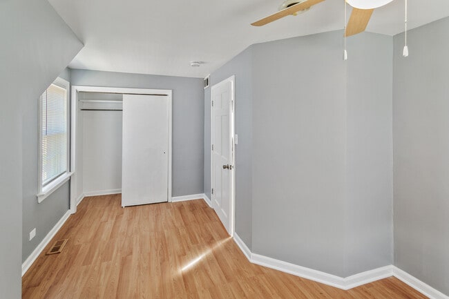 Building Photo - 14336 Harrison Ave