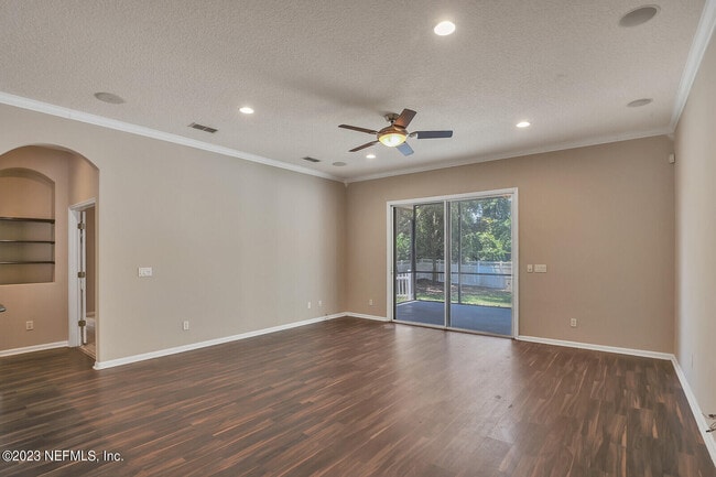 Building Photo - 860 Briarcreek Rd