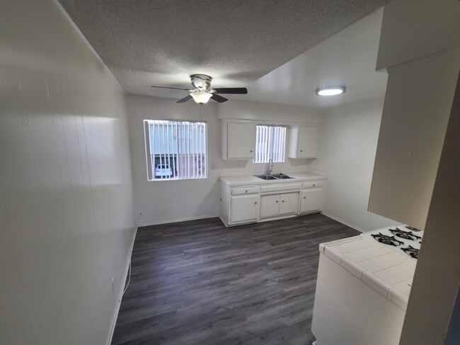 Building Photo - 11153 Ferina St