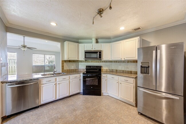 Building Photo - 13114 Nantucket Dr