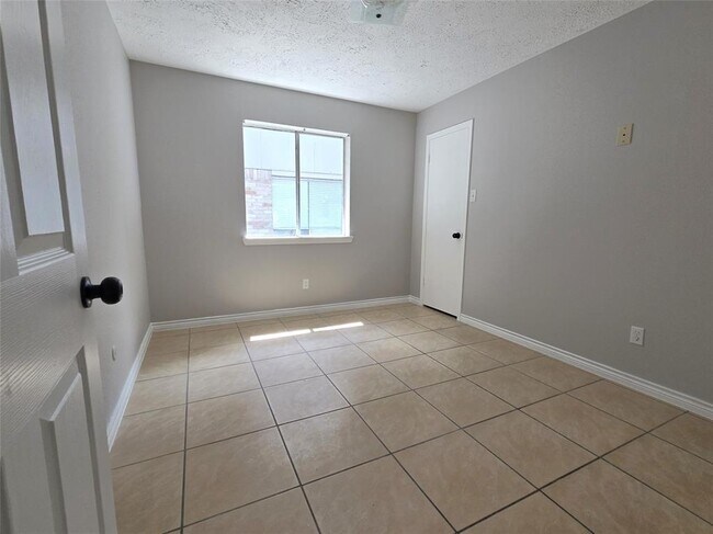 Building Photo - 4835 Owens Creek Ln