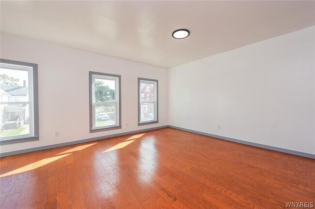 Building Photo - 30 Glenwood Ave