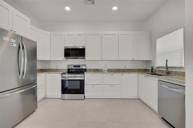 Building Photo - 18405 N 30th St