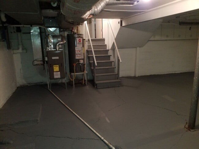 Building Photo - Coming Soon! South KC SF