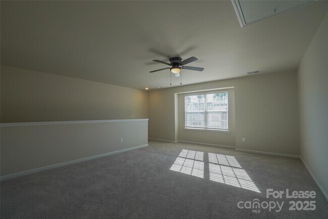 Building Photo - 1411 Caracara Ct