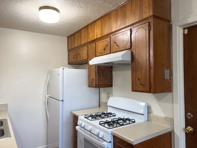 Building Photo - 1205 Kathey Dr