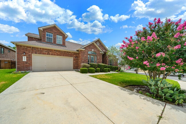 Building Photo - Spacious 4-Bed Luxury Home with Chef’s Kitchen, Fenced Yard, and 3,528 sq ft in Helotes