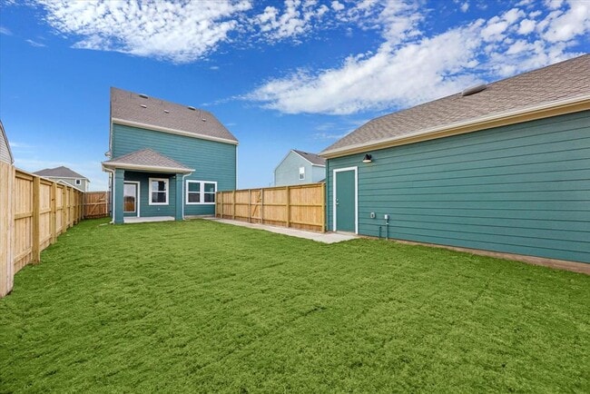 Building Photo - 103 Elm Br Trl