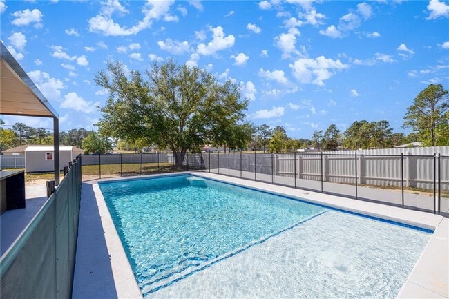 Building Photo - 7191 Hemlock Rd