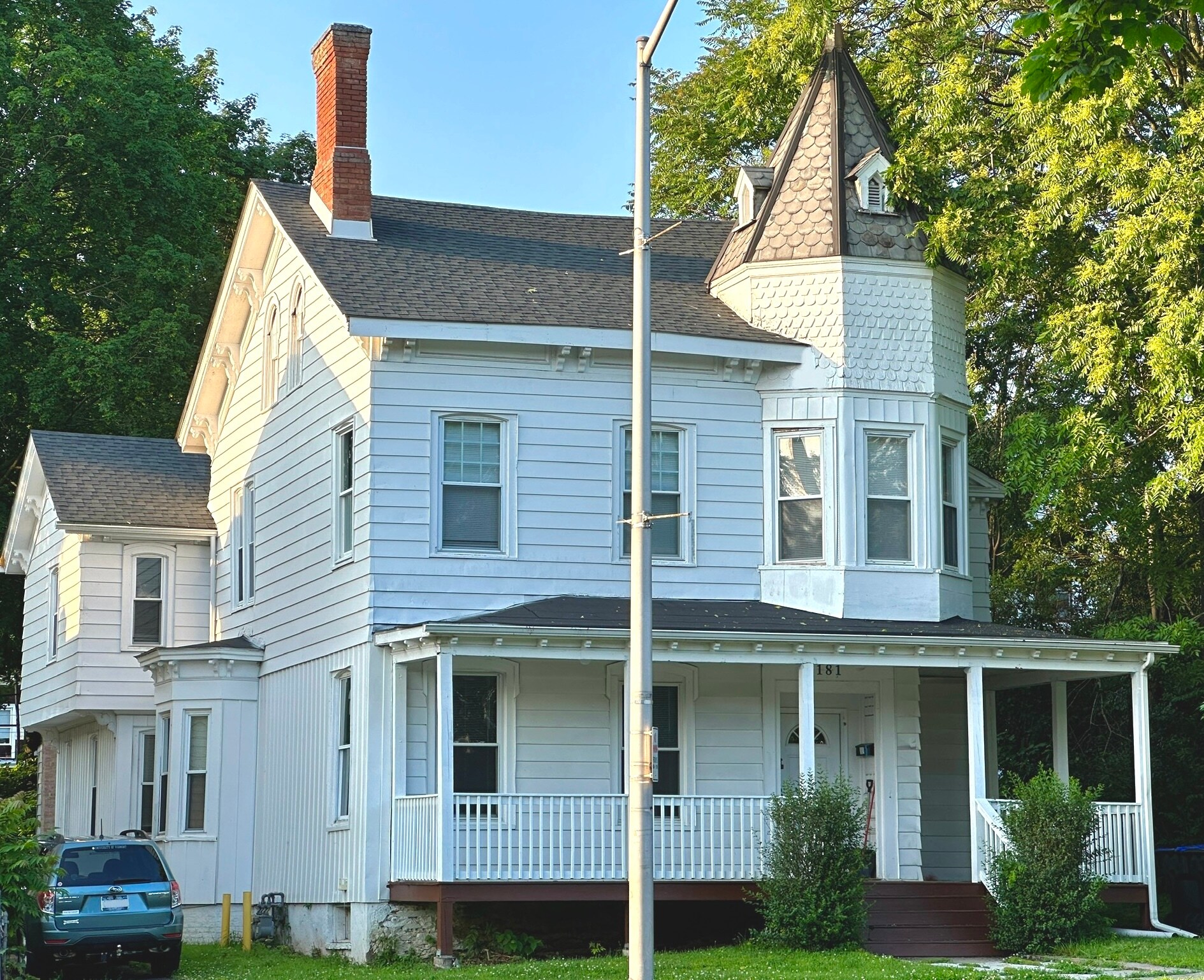 Building Photo - 181 Mansion St