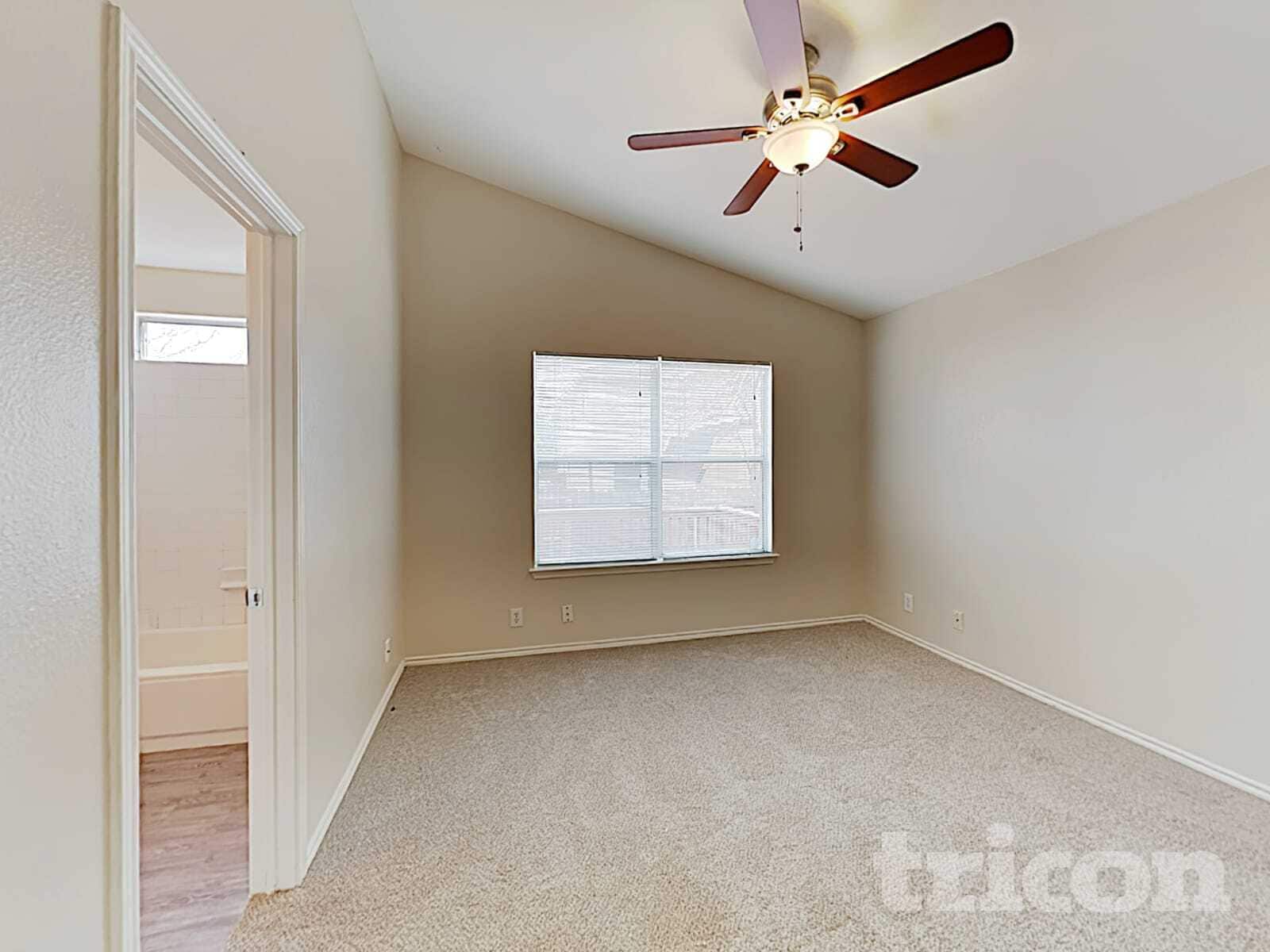 Building Photo - 4014 Sparrow Lake