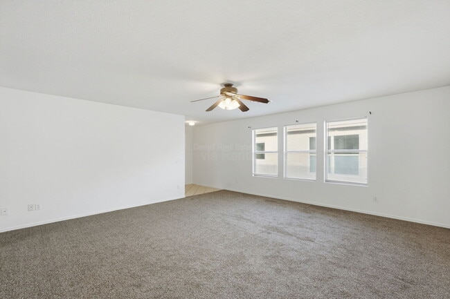 Building Photo - 8123 S Sunny Horizon Pl