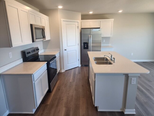 Building Photo - 2508 Chan Dr