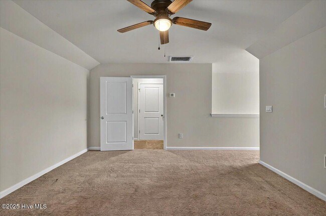 Building Photo - 1338 Cadbury Castle Dr SE