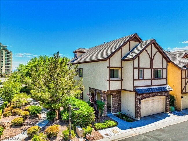 Building Photo - 348 Hanbury Manor Ln