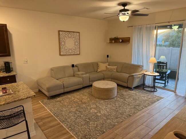 Building Photo - 2707 Suncoast Blend Dr