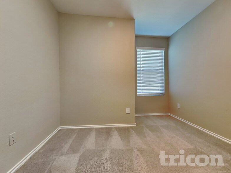 Building Photo - 17552 Rosewood Manor Ln