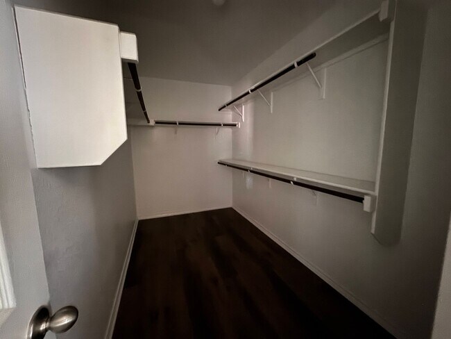 Building Photo - 2507 Inspiration Dr