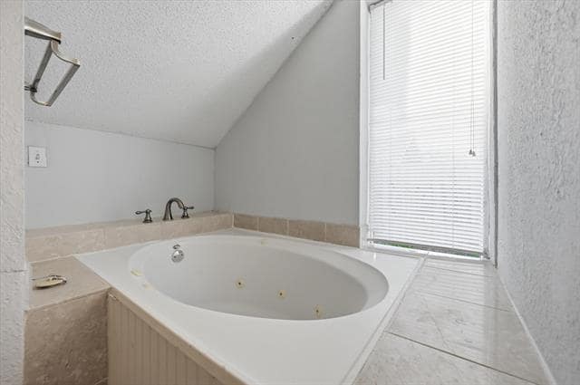 Building Photo - 843 N Clinton Ave