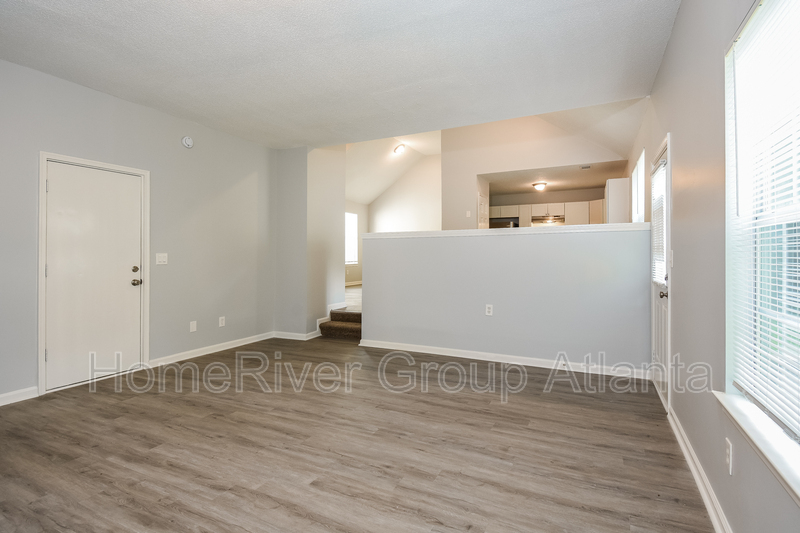 Building Photo - 7551 Clear Creek Dr